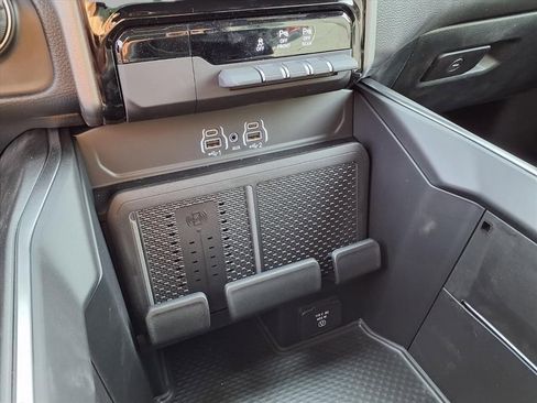 New 2026 RAM 1500 Big Horn AWD/4WD image 7