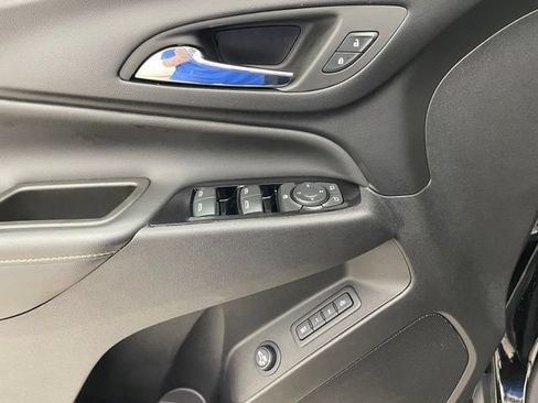 Used 2024 Chevrolet Equinox Premier AWD/4WD image 13