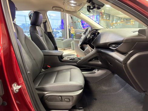 Used 2023 Buick Envision Essence image 26