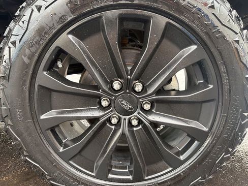 Used 2020 Ford F150 Lariat w/ Equipment Group 502A Luxury AWD/4WD image 45