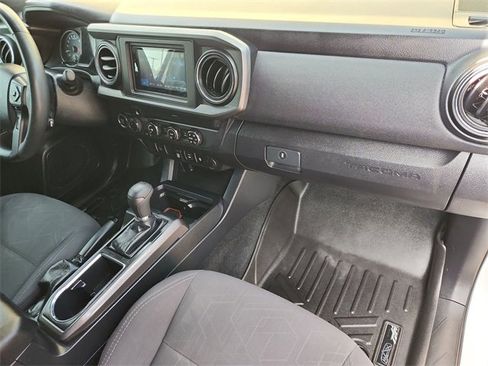 Used 2019 Toyota Tacoma TRD Off-Road image 26