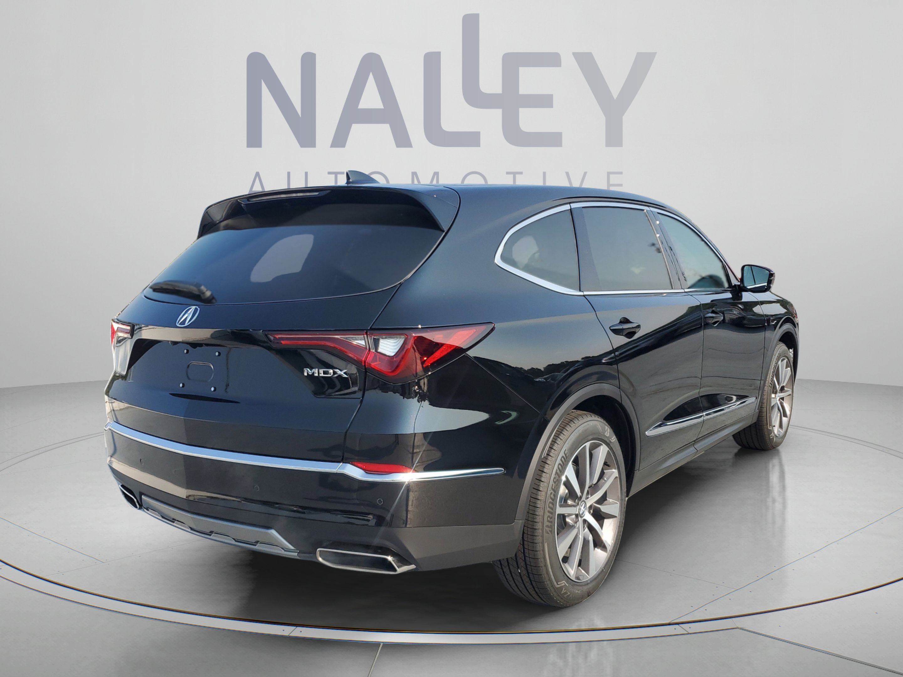 Certified 2026 Acura MDX w/ Technology Package FWD image 5