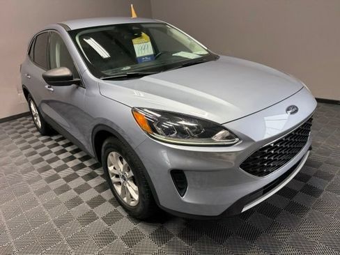 Used 2022 Ford Escape SE w/ Convenience Package FWD image 2