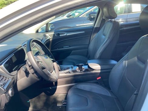 Used 2016 Ford Fusion Titanium AWD/4WD image 10
