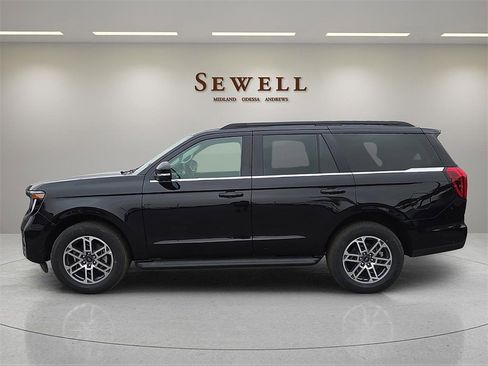 New 2025 Ford Expedition Max Active image 2