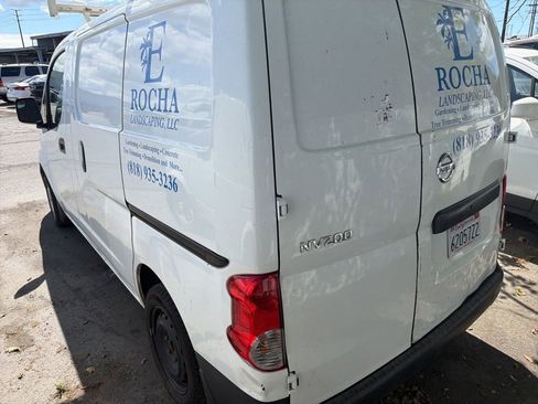 Used 2020 Nissan NV200 S image 3