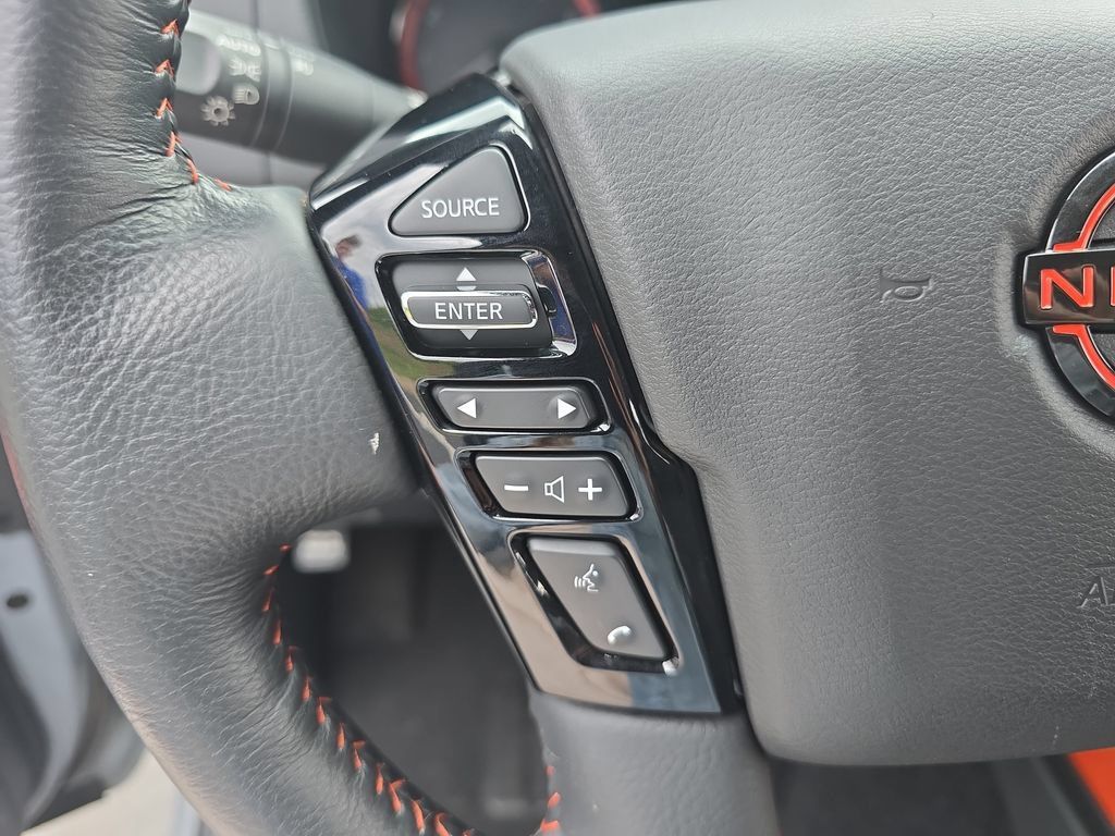 Used 2023 Nissan Frontier PRO-4X w/ Pro-4X Premium Package AWD/4WD image 19