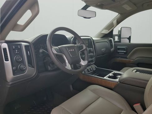 Used 2016 GMC Sierra 2500 SLT w/ Duramax Plus Package image 29