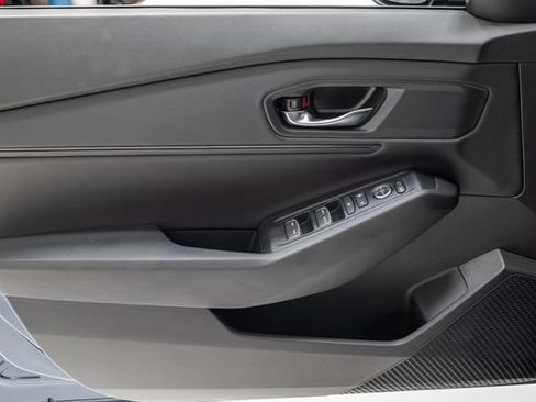 Used 2025 Honda Accord SE image 7