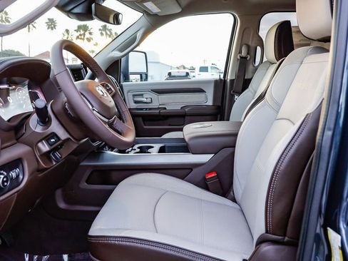 New 2026 RAM 3500 Laramie AWD/4WD image 21