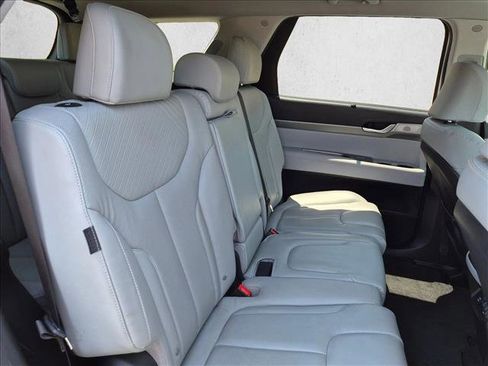 Used 2023 Hyundai Palisade SEL FWD image 19