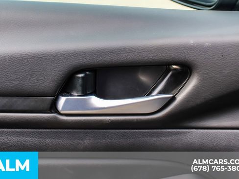 Used 2025 Nissan Altima 2.5 SV FWD image 38