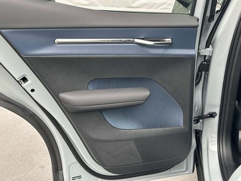 New 2026 Volvo EX30 Plus image 16