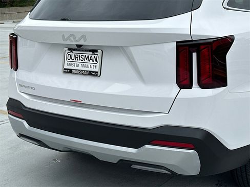 New 2026 Kia Sorento LX image 5