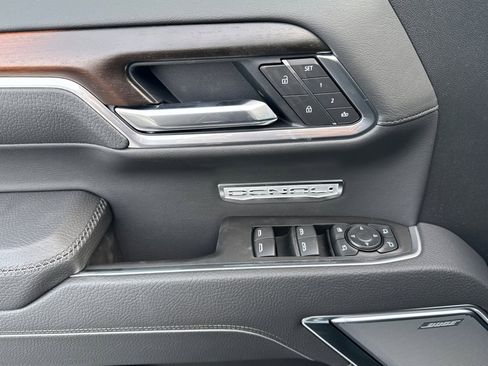 New 2025 GMC Sierra 1500 Denali image 9