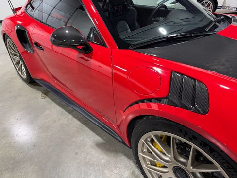 Used 2018 Porsche 911 GT2 RS RWD image 27