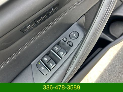 Used 2023 BMW 540i RWD image 12