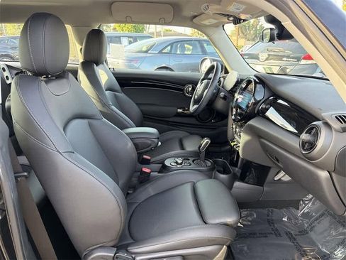 Used 2023 MINI Cooper SE image 32