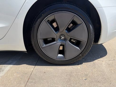 Used 2023 Tesla Model 3 Standard Range RWD image 45