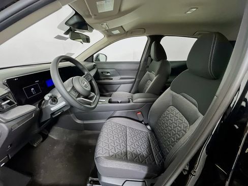 New 2026 Nissan Kicks SV w/ Cold Weather Package AWD/4WD image 18