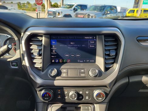 Used 2023 GMC Acadia AT4 w/ Technology Package image 27