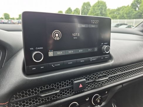 Certified 2025 Honda HR-V Sport image 18