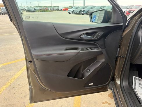 Used 2024 Chevrolet Equinox RS w/ RS Leather Package AWD/4WD image 9