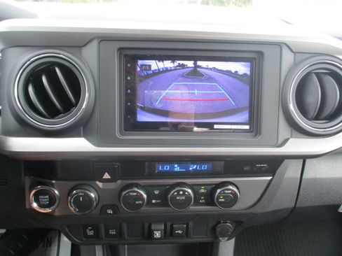 Used 2023 Toyota Tacoma SR5 w/ Technology Package AWD/4WD image 20