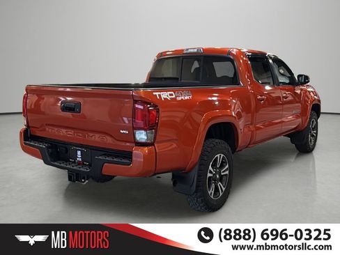 Used 2016 Toyota Tacoma SR5 AWD/4WD image 4