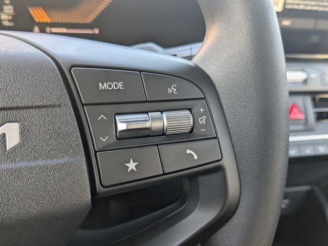 New 2026 Kia K4 FWD image 23