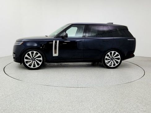 Certified 2025 Land Rover Range Rover SV image 8