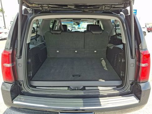 Certified 2019 Chevrolet Suburban Premier AWD/4WD image 29