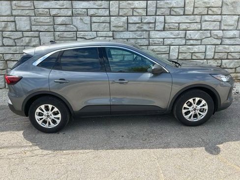 Used 2023 Ford Escape Active image 6