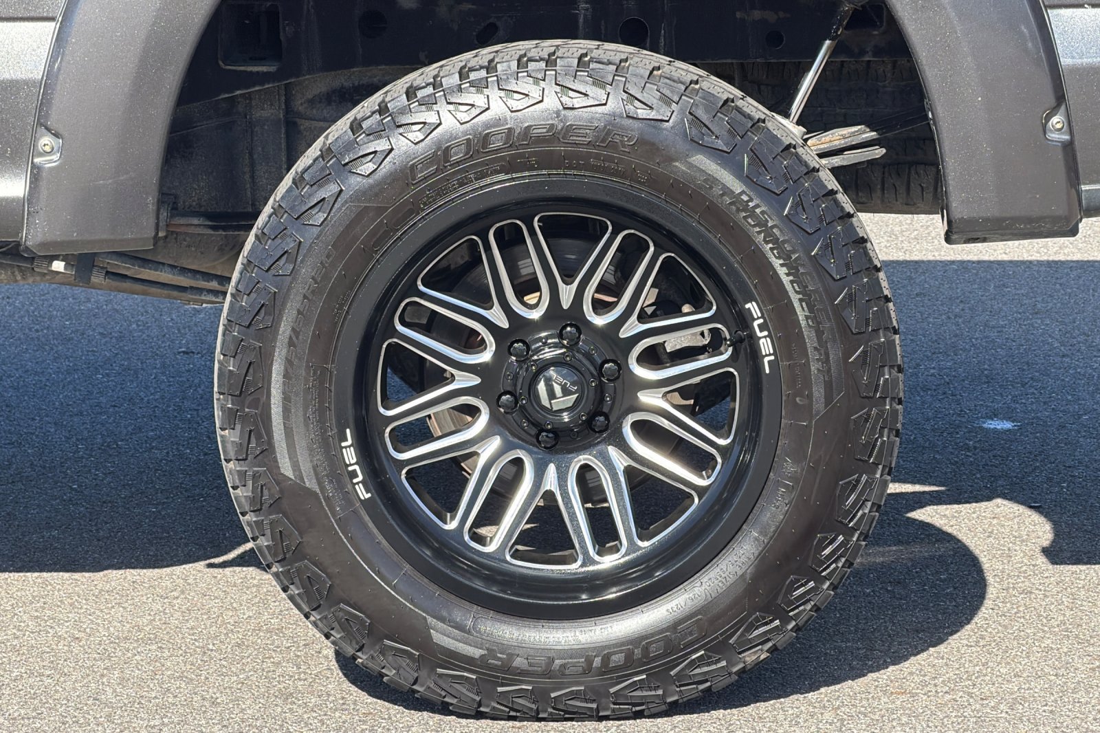Used 2015 Ford F150 Platinum w/ Technology Package AWD/4WD image 40