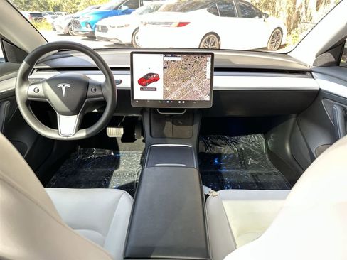 Used 2022 Tesla Model 3 Long Range image 10