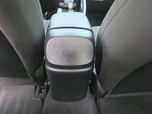 Used 2021 Hyundai Elantra SEL FWD image 31