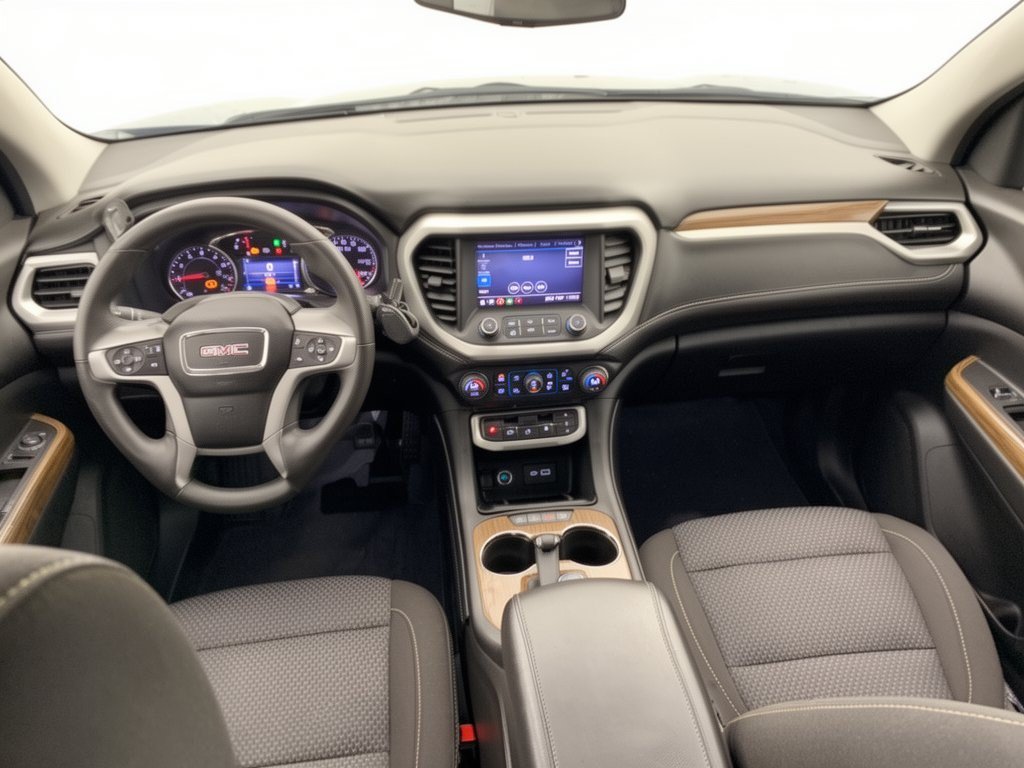 Used 2023 GMC Acadia SLE w/ Elevation Edition FWD image 17