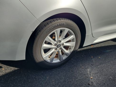 Used 2023 Toyota Corolla XLE FWD image 11