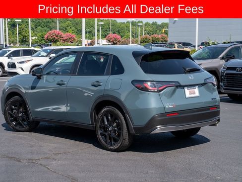 Used 2024 Honda HR-V Sport image 3