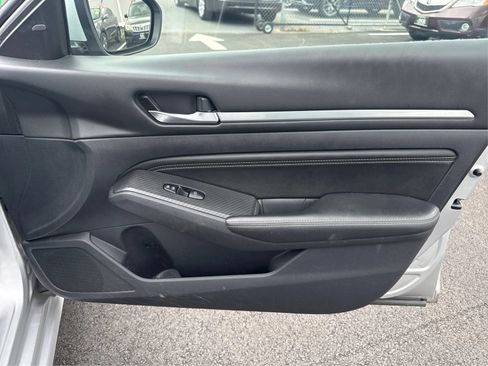 Used 2019 Nissan Altima 2.5 SV FWD image 21