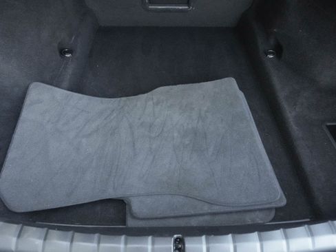 Used 2023 BMW 760i xDrive image 33