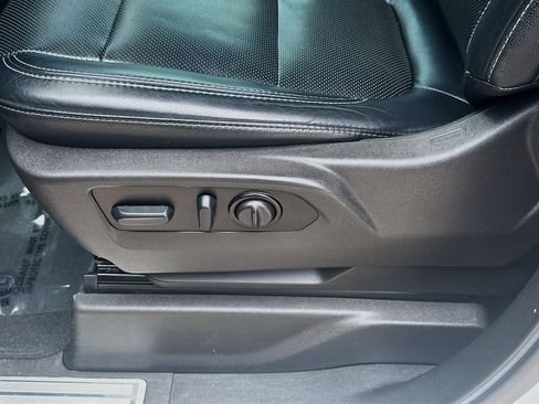 Used 2022 Chevrolet Silverado 1500 RST RWD image 17
