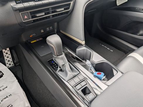 New 2026 Toyota Camry Hybrid image 15