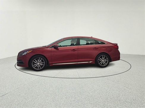 Used 2017 Hyundai Sonata Sport 2.0T w/ Winter Weather Package image 4