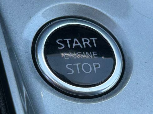Used 2025 Nissan Altima 2.5 SV FWD image 17