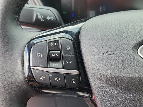 Used 2024 Ford Escape Active w/ Tech Pack #1 AWD/4WD image 17