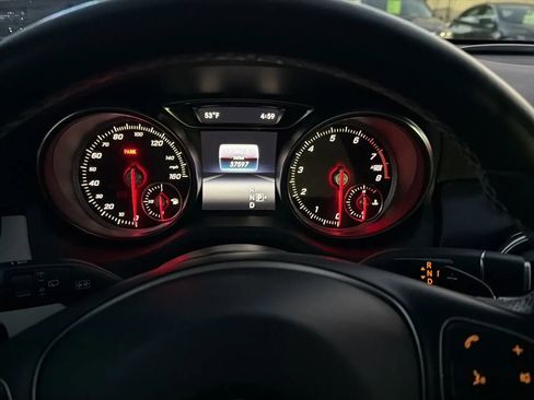 Used 2018 Mercedes-Benz GLA 250 GLA 250 4MATIC Sport Utility 4 w/ Premium Package image 31