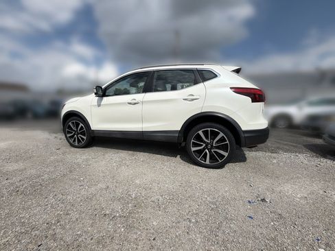Used 2019 Nissan Rogue Sport SL w/ Premium Package AWD/4WD image 2