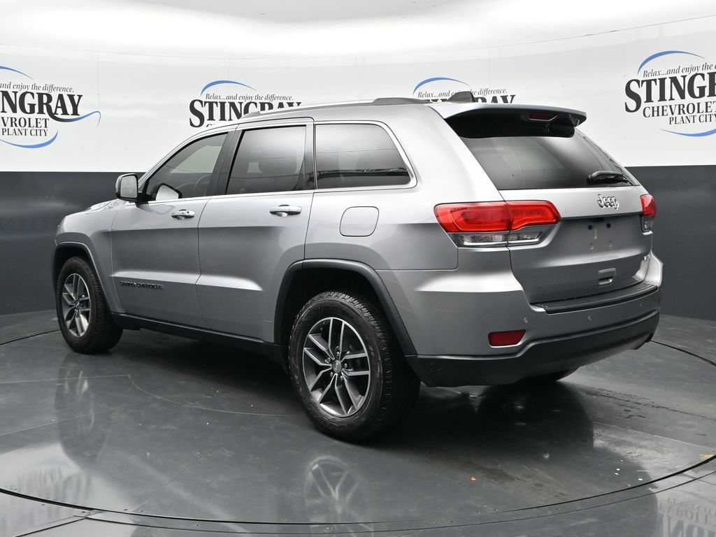 Used 2018 Jeep Grand Cherokee Laredo RWD image 5