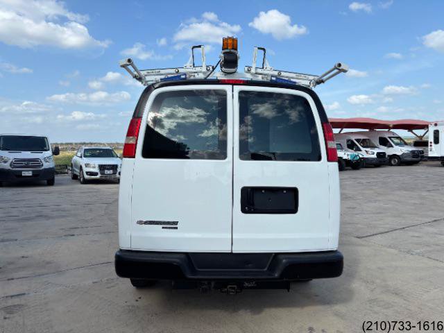Used 2016 Chevrolet Express 2500 RWD image 6